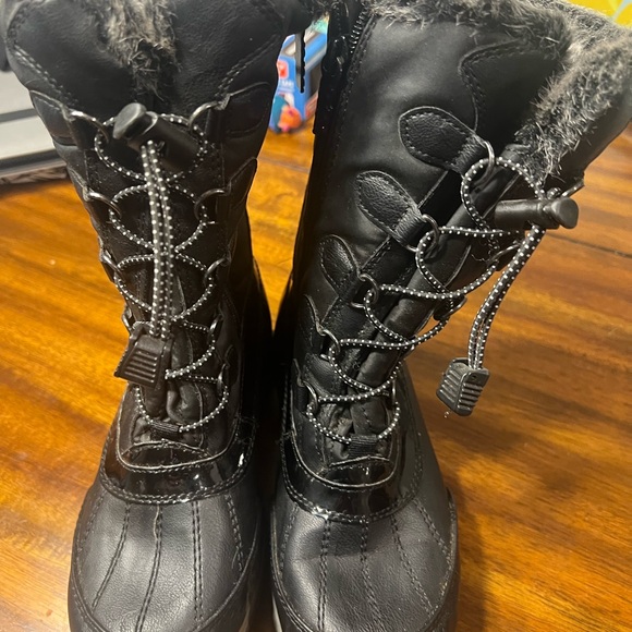 totes Women's Black Winter Boots with Fur Trim - Picture 4 of 7